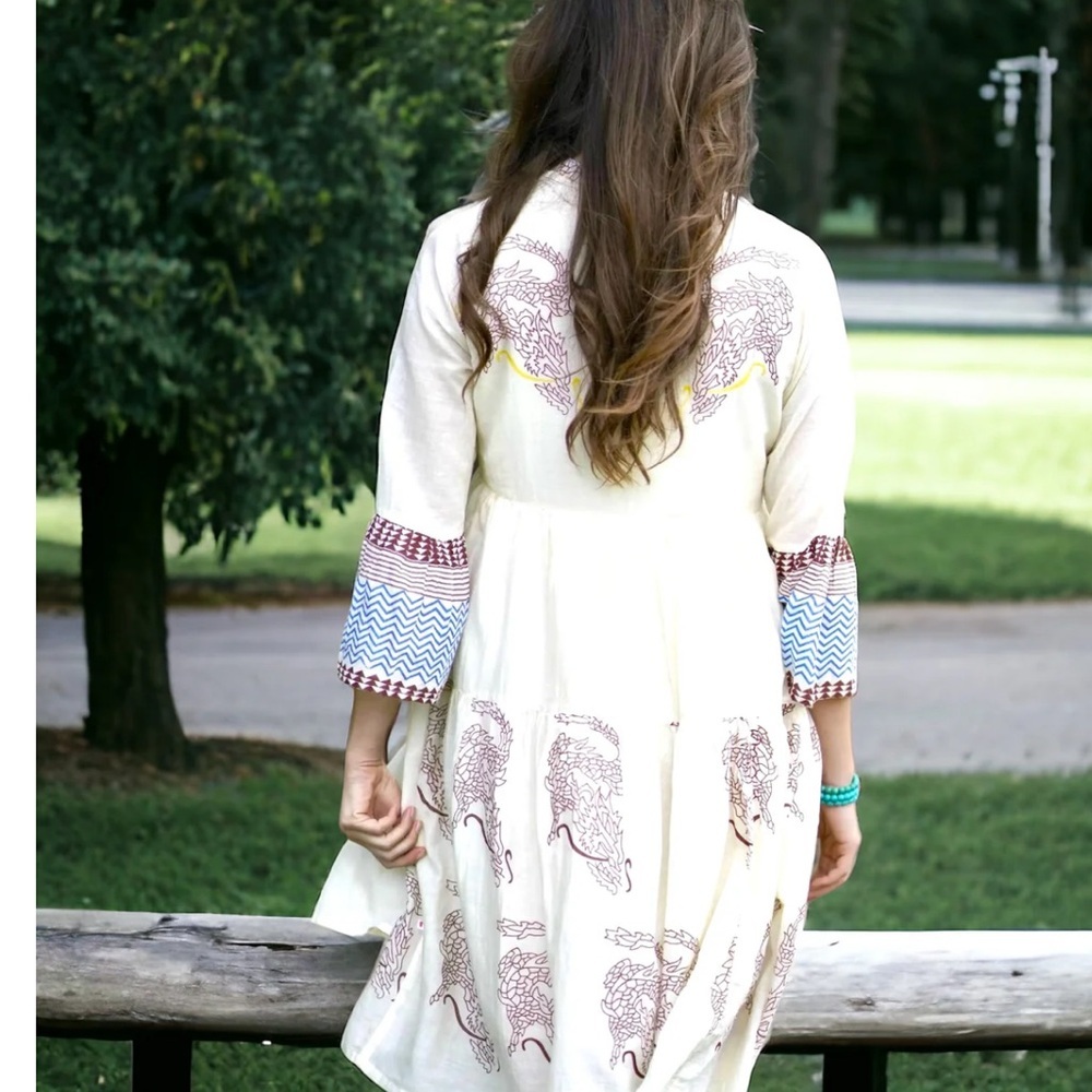 Dolma Bohemian ivory Dress with Patterned Sleeves size large - Picture 9 of 9